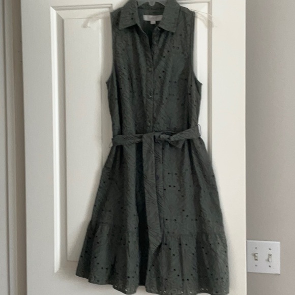NWT LOFT Button Front Eyelet Sleeveless Shirtwaist Dress, Size XS - Picture 3 of 7